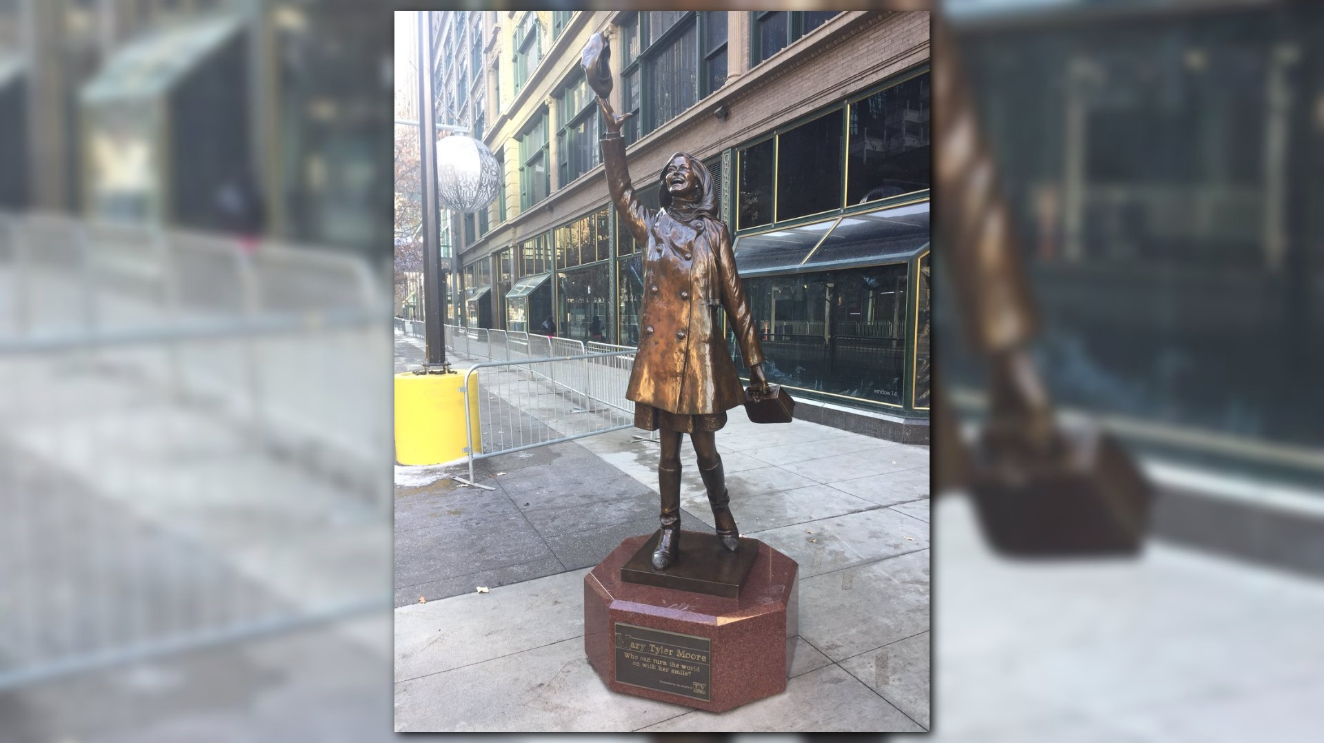 Mary Tyler Moore statue returns to...